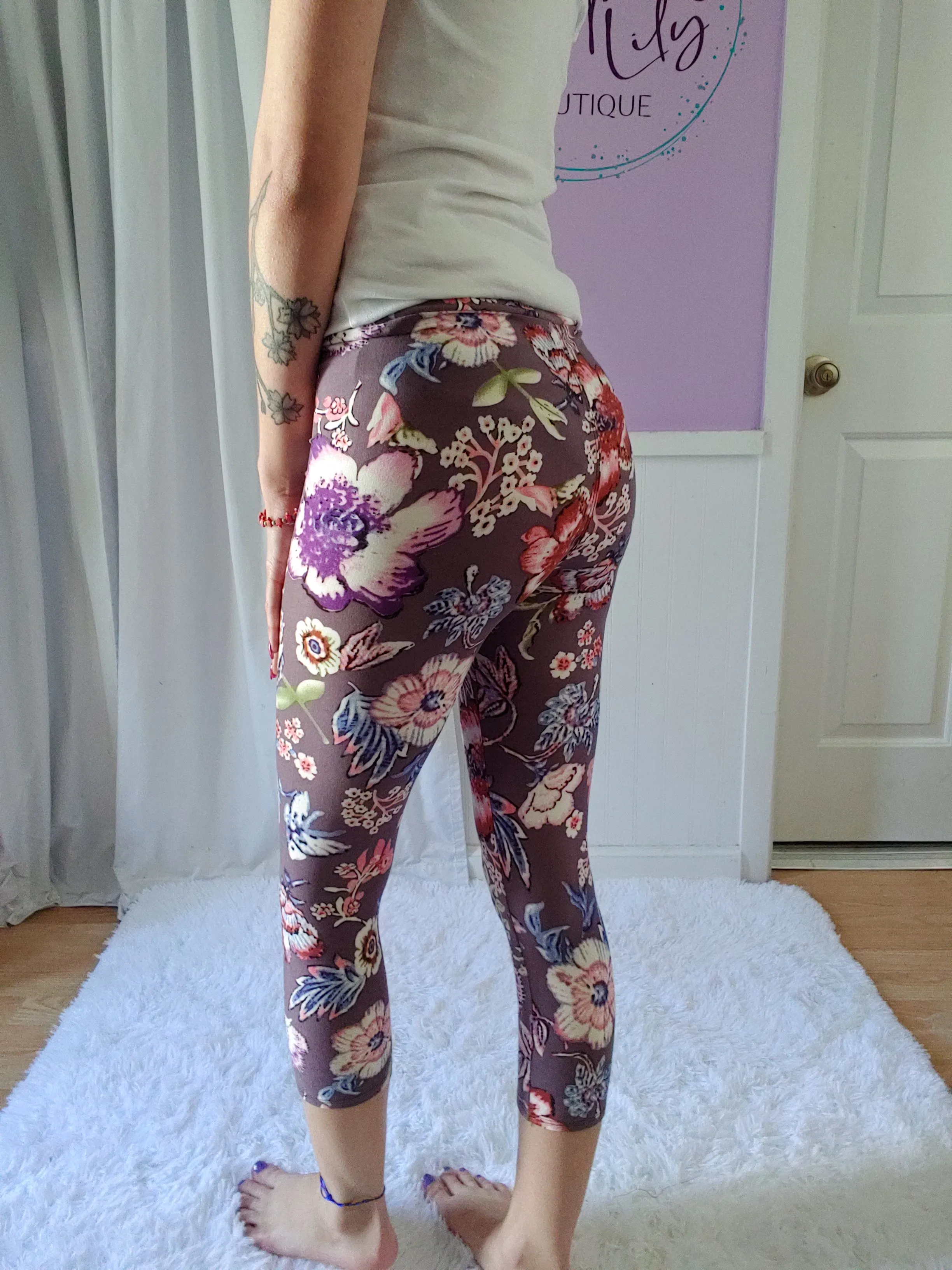 Best Blooms Yoga Capri (Super Soft) S-XL